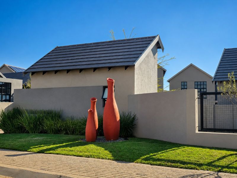 Exclusive Double-Storey Townhouse in Woodland Hills Bergendal Estate - Photo 4