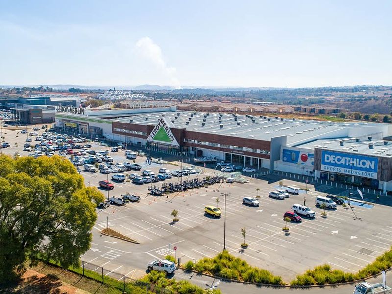 Premier Wilgeheuwel Retail Space for Lease - Photo 8