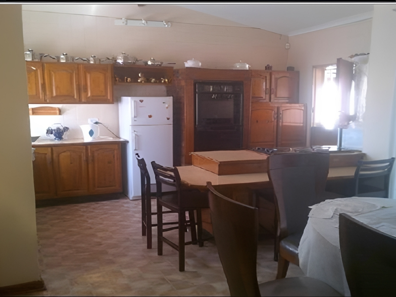 3-Bedroom Home with a double Garage, En-Suite in Bergsig  - Photo 7