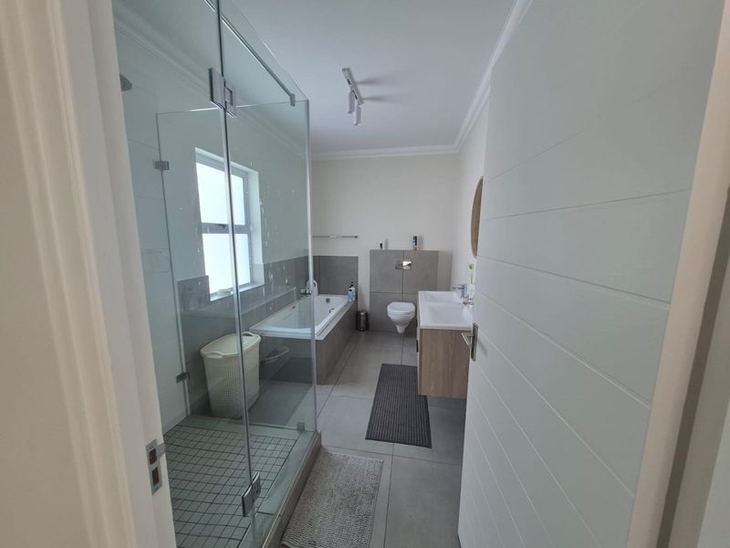 Modern 3-Bedroom Home for Rent in Bonsai Estate, Kraaifontein - Photo 6