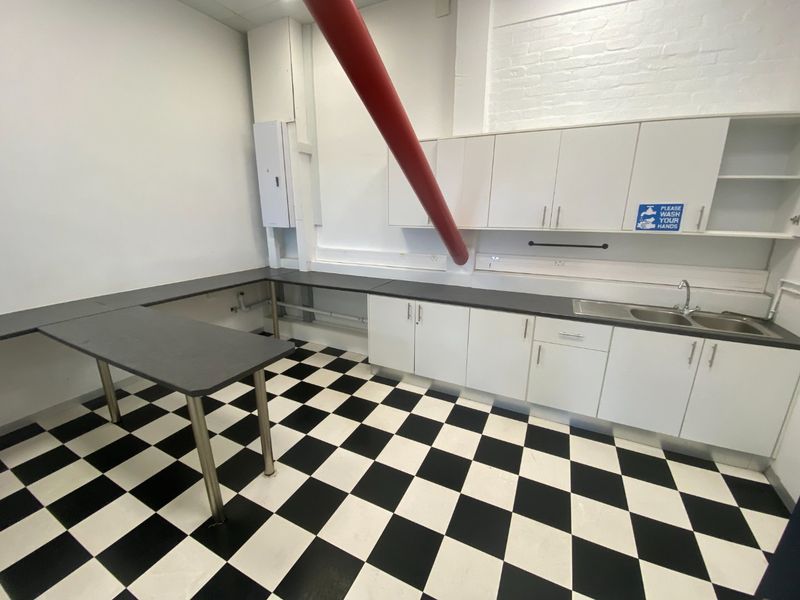 477m2 Commercial Space to Let  - Photo 3