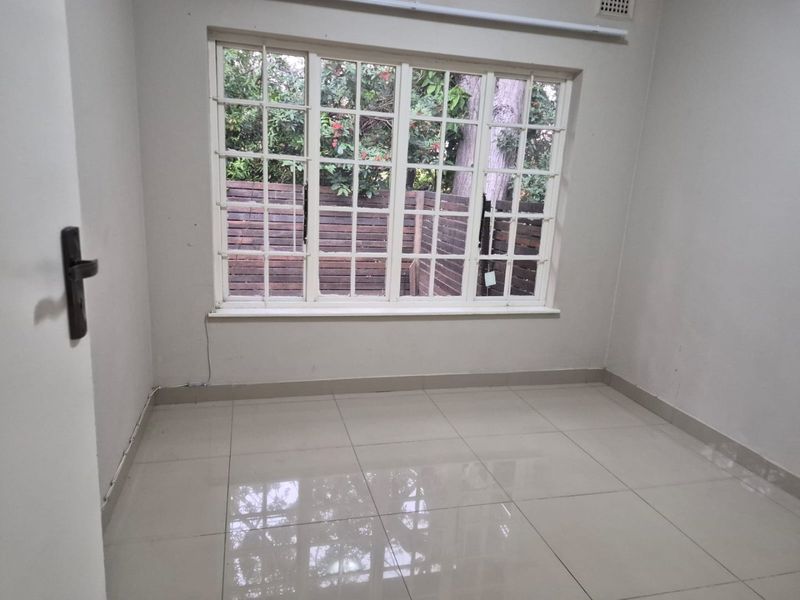 2 bed, 2 bath Pet friendly unit in Westville  - Photo 6