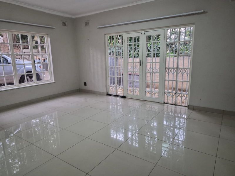 2 bed, 2 bath Pet friendly unit in Westville  - Photo 7