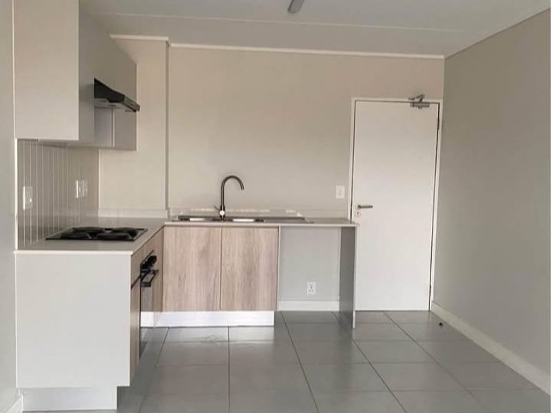 2 BEDROOMS 2 BATHROOMS GROUND FLOOR APARTMENT AVAILABLE IMMEDIATELY IN MOOIKLOOF - Photo 5