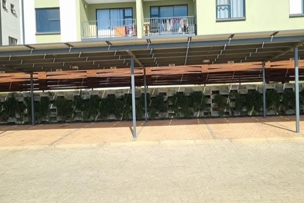 2 BEDROOMS 2 BATHROOMS GROUND FLOOR APARTMENT AVAILABLE IMMEDIATELY IN MOOIKLOOF - Photo 2