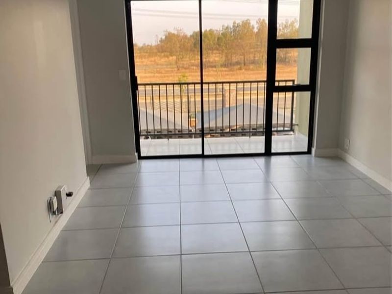 2 BEDROOMS 2 BATHROOMS GROUND FLOOR APARTMENT AVAILABLE IMMEDIATELY IN MOOIKLOOF - Photo 9