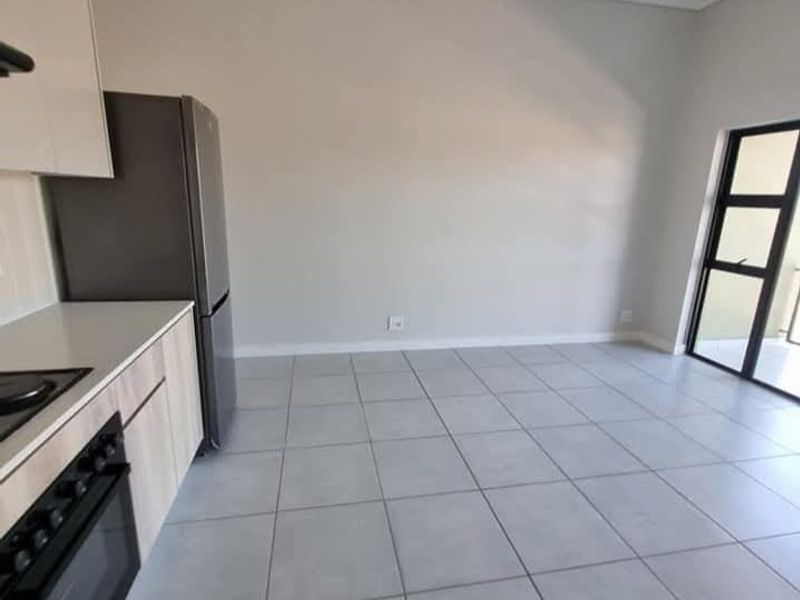 2 BEDROOMS 2 BATHROOMS GROUND FLOOR APARTMENT AVAILABLE IMMEDIATELY IN MOOIKLOOF - Photo 7