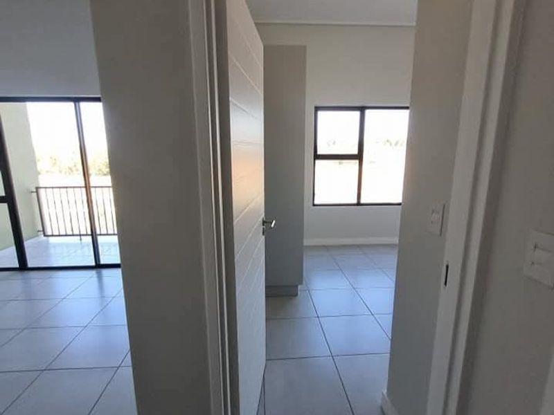 2 BEDROOMS 2 BATHROOMS GROUND FLOOR APARTMENT AVAILABLE IMMEDIATELY IN MOOIKLOOF - Photo 7