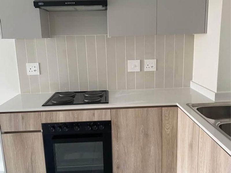 2 BEDROOMS 2 BATHROOMS GROUND FLOOR APARTMENT AVAILABLE IMMEDIATELY IN MOOIKLOOF - Photo 6