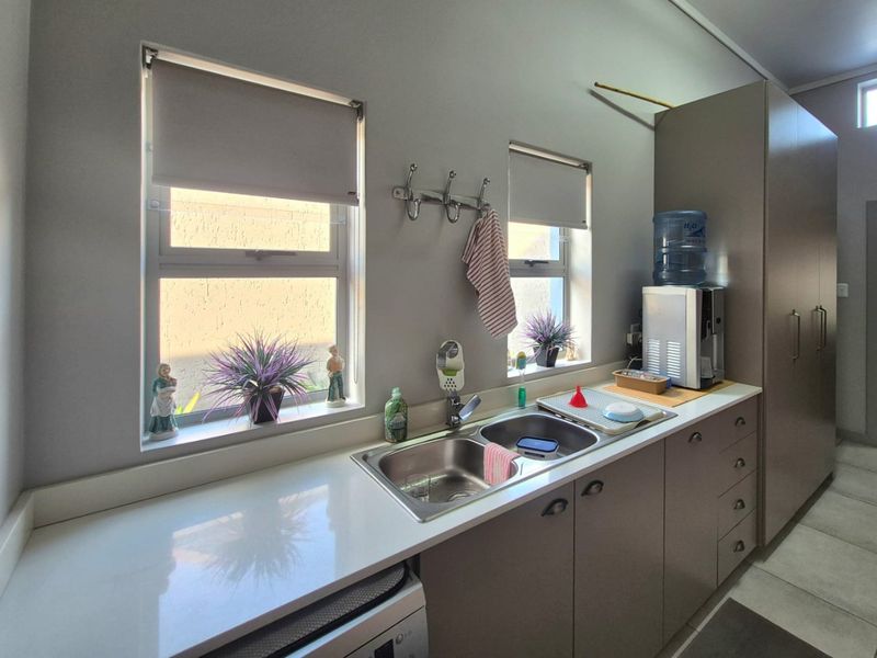 Easy living, open spaces in Blue Mountain Village - Photo 8