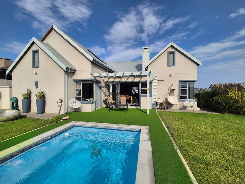 Easy living, open spaces in Blue Mountain Village - Photo 1