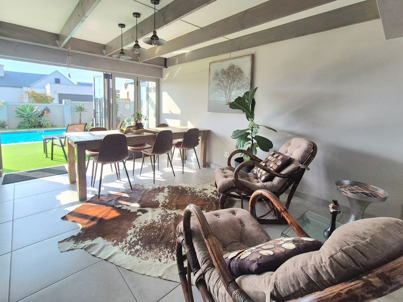 Easy living, open spaces in Blue Mountain Village - Photo 5