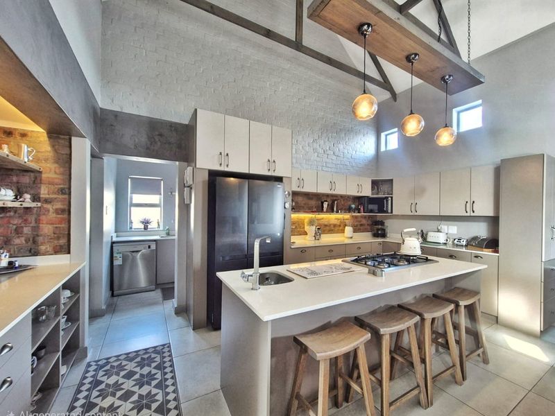 Easy living, open spaces in Blue Mountain Village - Photo 4