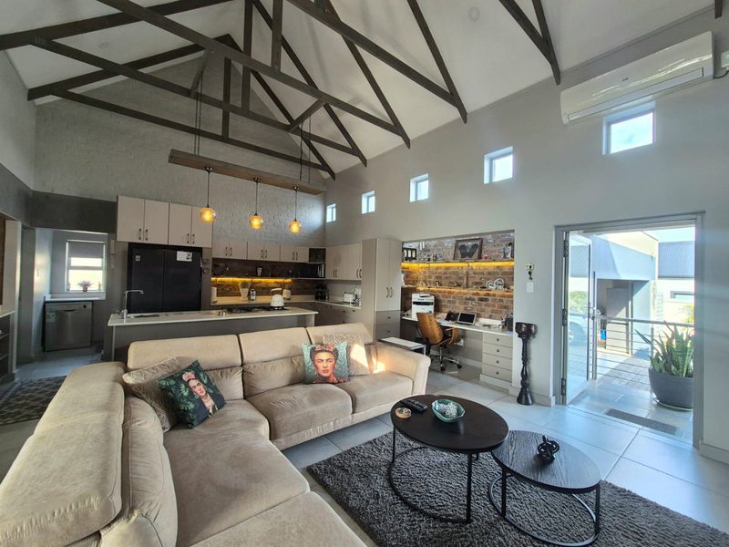 Easy living, open spaces in Blue Mountain Village - Photo 3