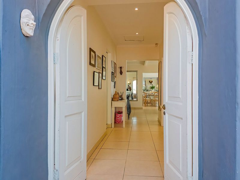 Family home with views  - Photo 10