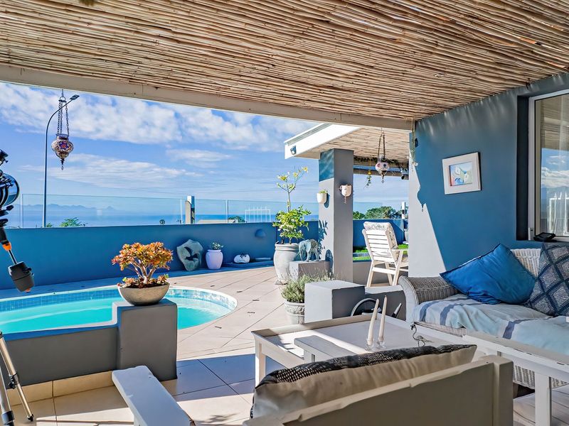 Family home with views  - Photo 9