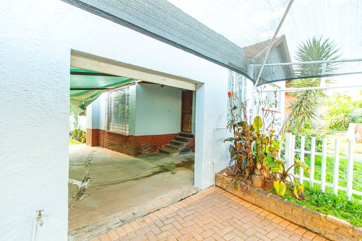Family Home For Sale in Mindalore - Photo 5