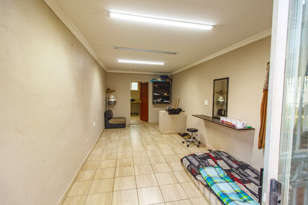 Family Home For Sale in Mindalore - Photo 3