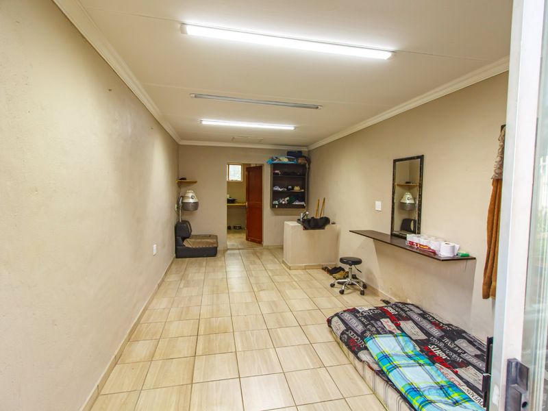 Family Home For Sale in Mindalore - Photo 3