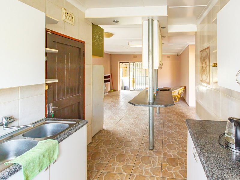 Family Home For Sale in Mindalore - Photo 9