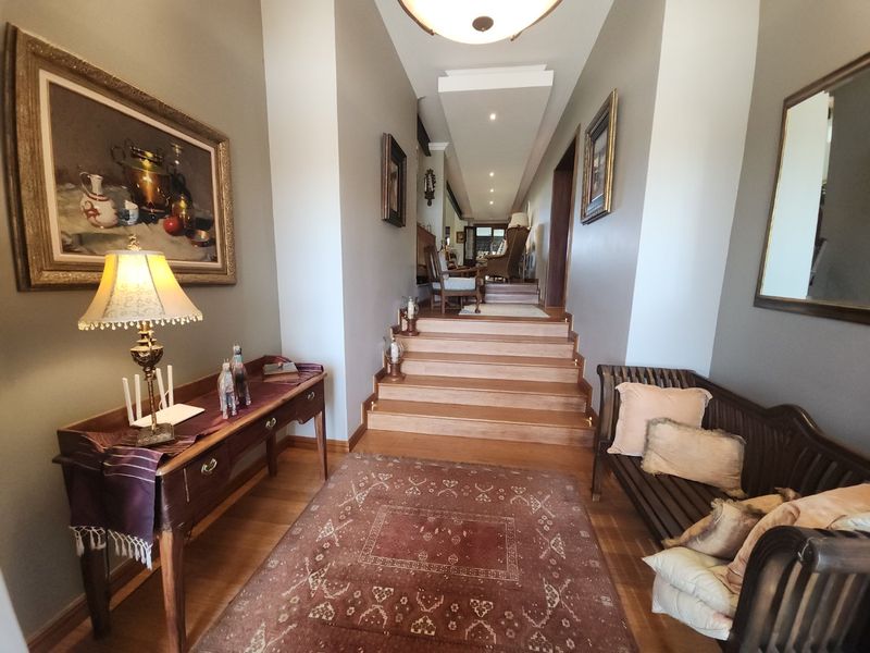 Luxury Living in Seasons Golf Estate - Photo 4