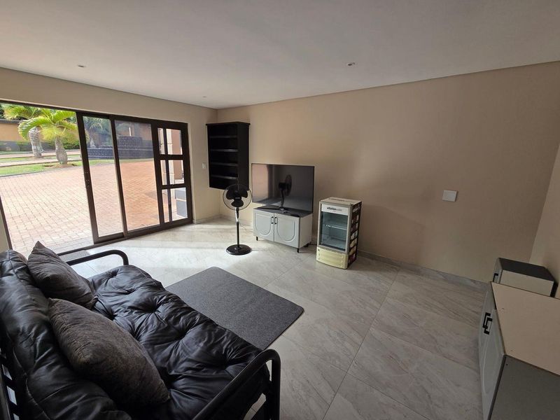 Modern 3-Room Commercial Suite on Marine Drive - Photo 3