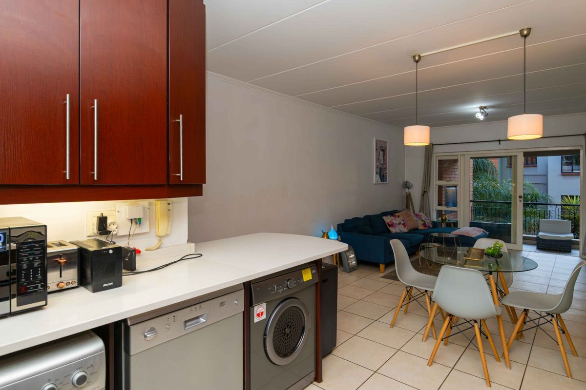 Contemporary 2 Bedroom Apartment in The Meridian Offering Style, Comfort and Convenience - Photo 5