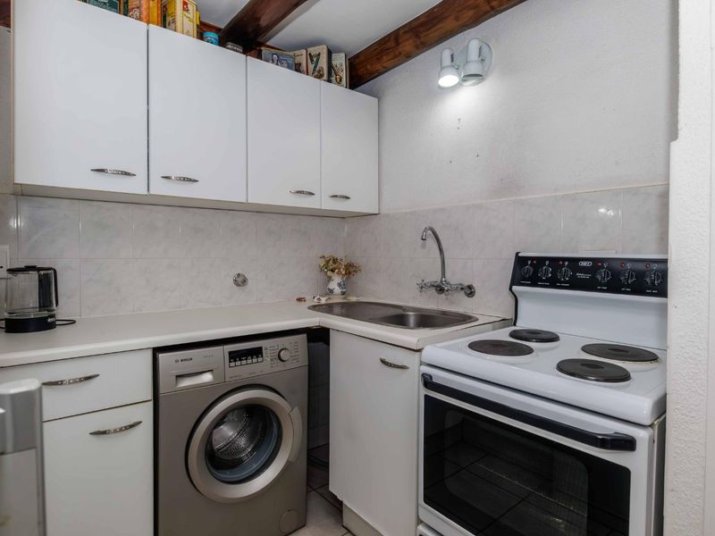 Charming Garden Townhouse in the heart of Edenglen - Photo 8