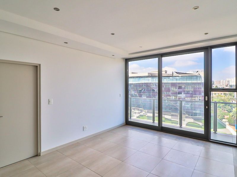 Modern 1-Bedroom Apartment To Let - Photo 4