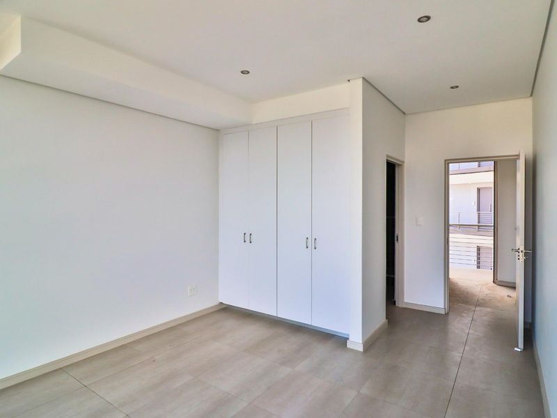 Modern 1-Bedroom Apartment To Let - Photo 8