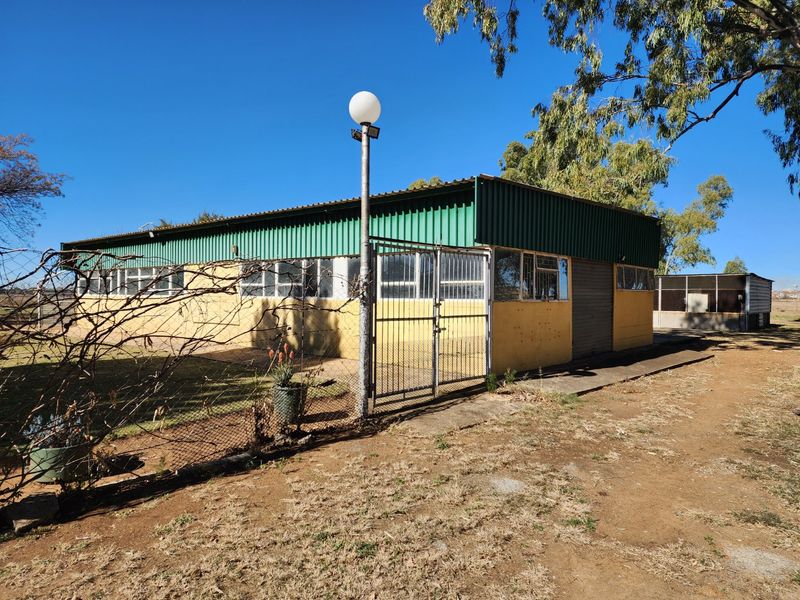 30 Hectare Farm with Extensive Infrastructure & Optional Turnkey Business Opportunity - Photo 5