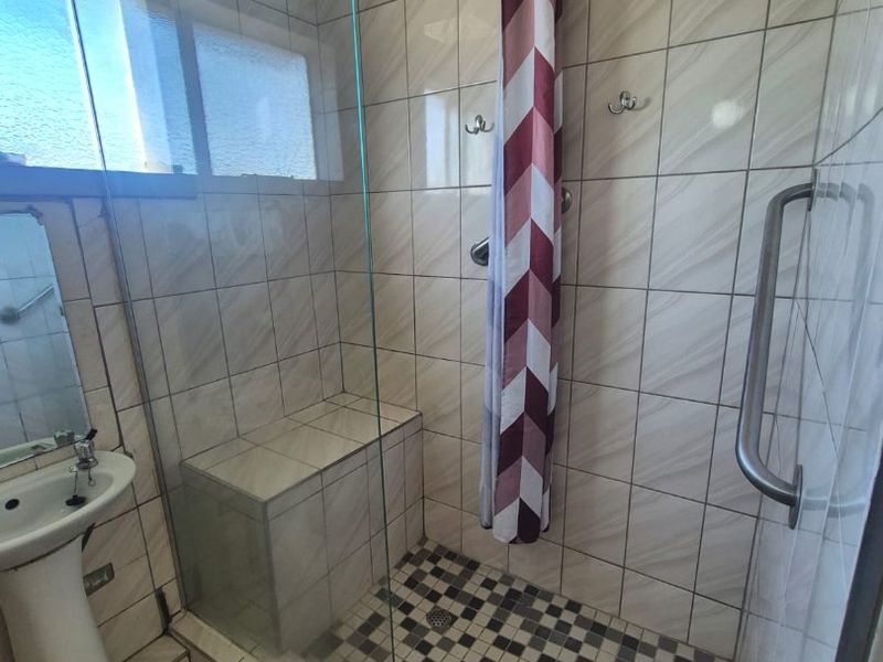 1 Bedroom apartment for sale in Wentworth R450,000 - Photo 5