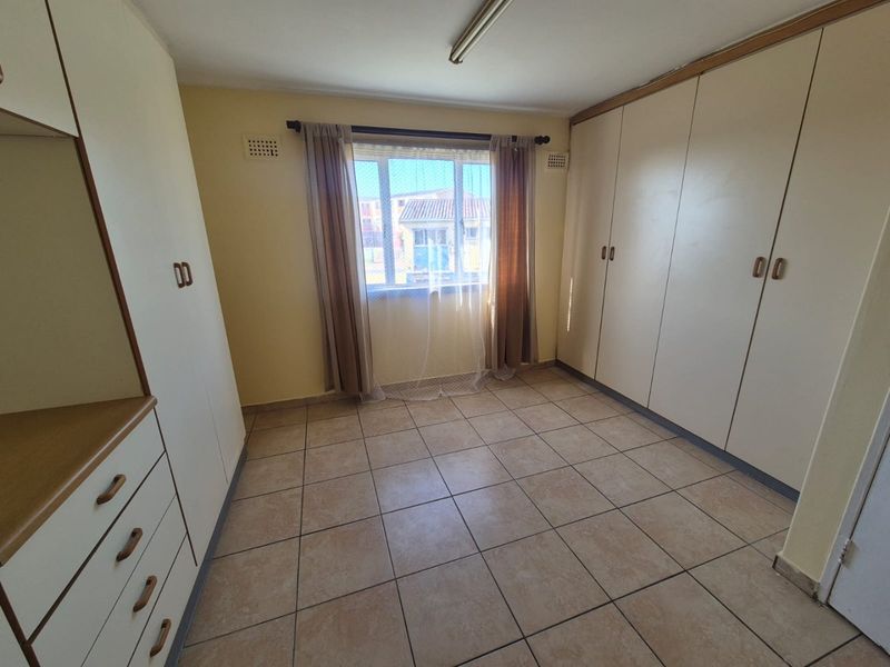 1 Bedroom apartment for sale in Wentworth R450,000 - Photo 8