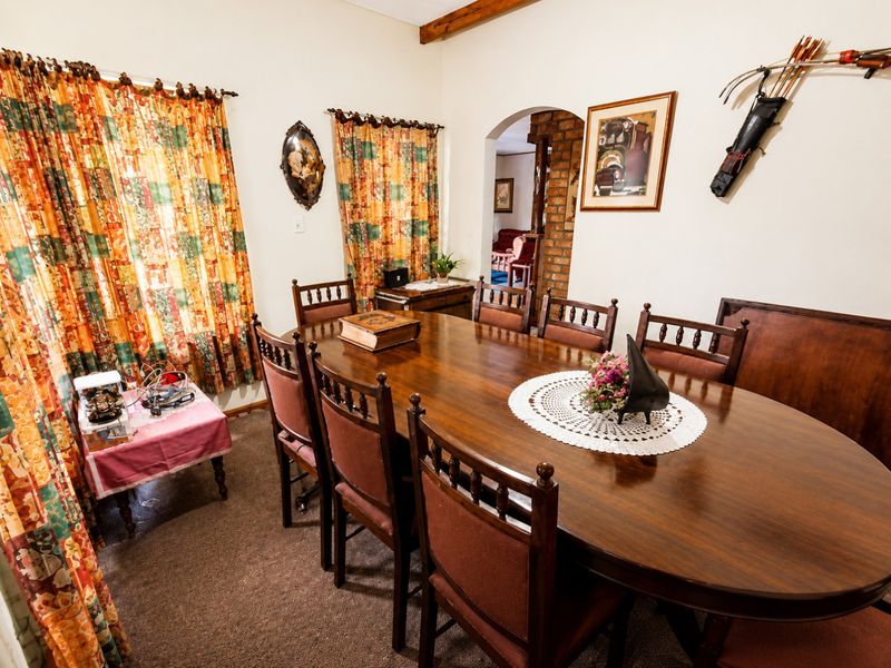 25Ha Bush-veld Retreat | Spacious Family Home with Exceptional Views - Photo 6