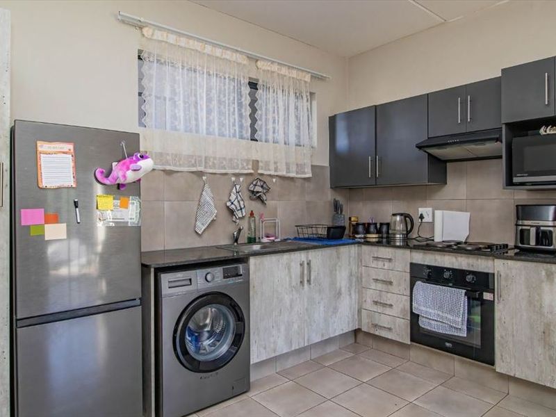 Charming Home Offering Comfort and Convenience - Photo 1