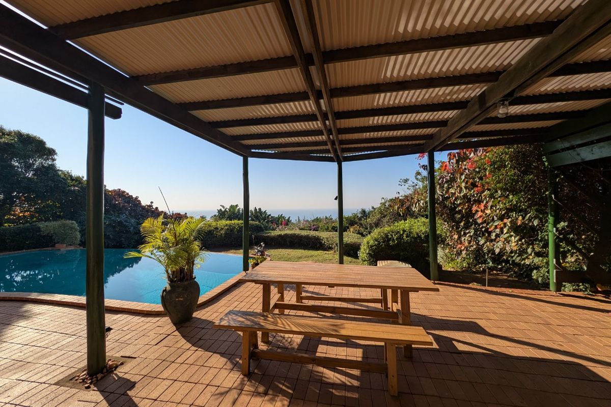 Umdloti - This charming unit is on a shared property in a lovely tranquil setting - lovely sea and vegetation outlook -  unfurnished - Available 1st of August - Photo 3