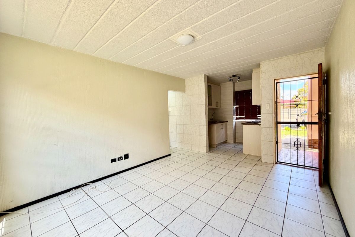 2 Bed Town house in Norkem Park for Rent - Photo 2