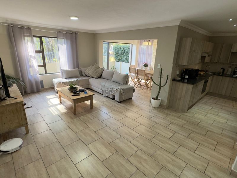 4 Bedroom 3.5 Bathroom house + Staff quatres. - Photo 8