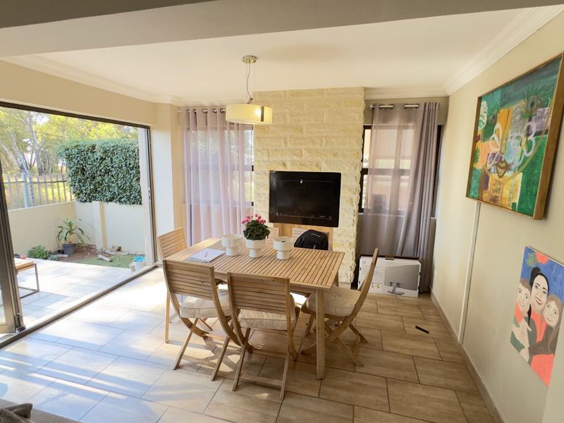 4 Bedroom 3.5 Bathroom house + Staff quatres. - Photo 9
