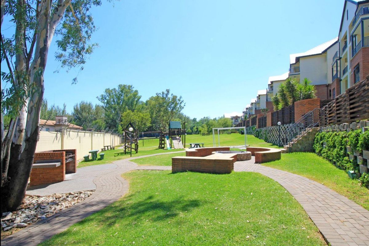 2 Bedroom Apartment / Flat for Sale in Kyalami Hills - Photo 5