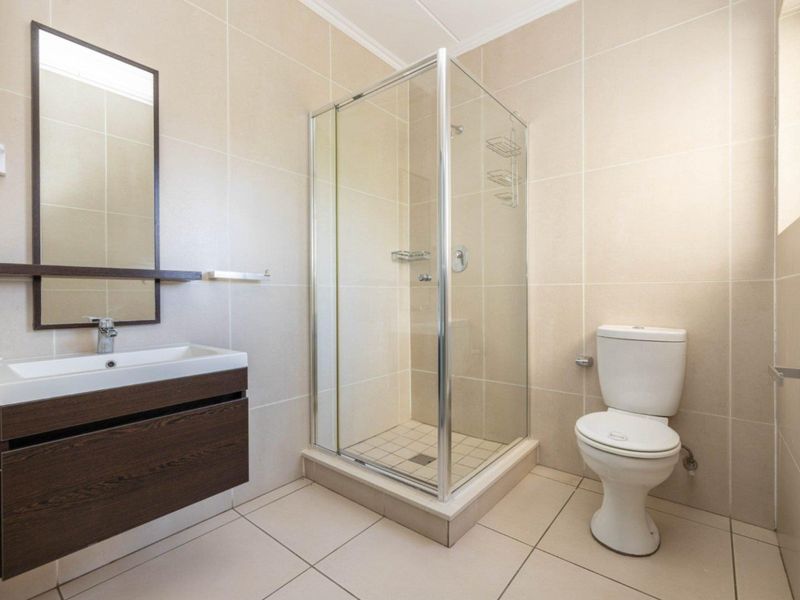 2 Bedroom Apartment / Flat for Sale in Kyalami Hills - Photo 10