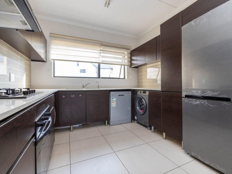 2 Bedroom Apartment / Flat for Sale in Kyalami Hills - Photo 1