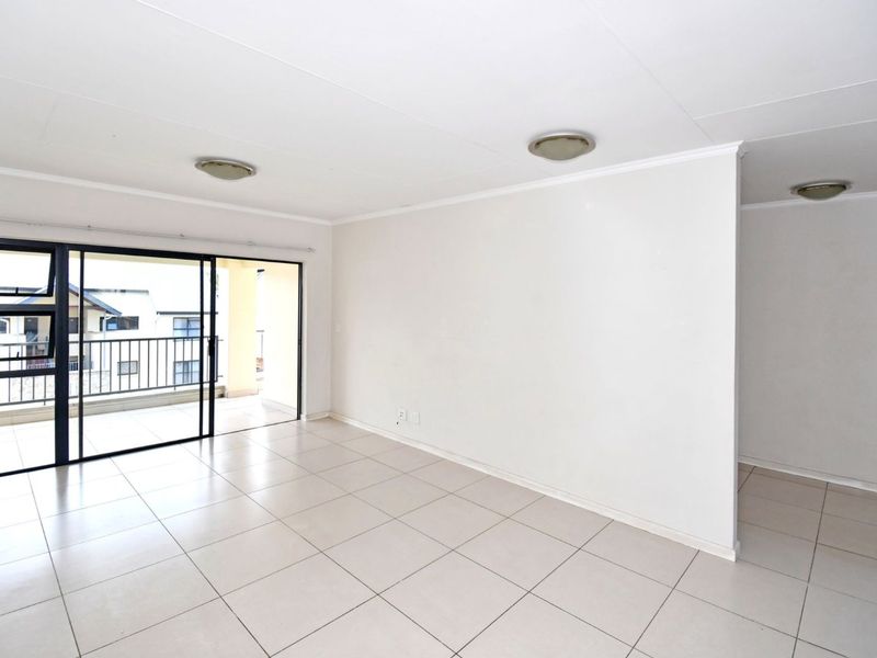 2 Bedroom Apartment / Flat for Sale in Kyalami Hills - Photo 4