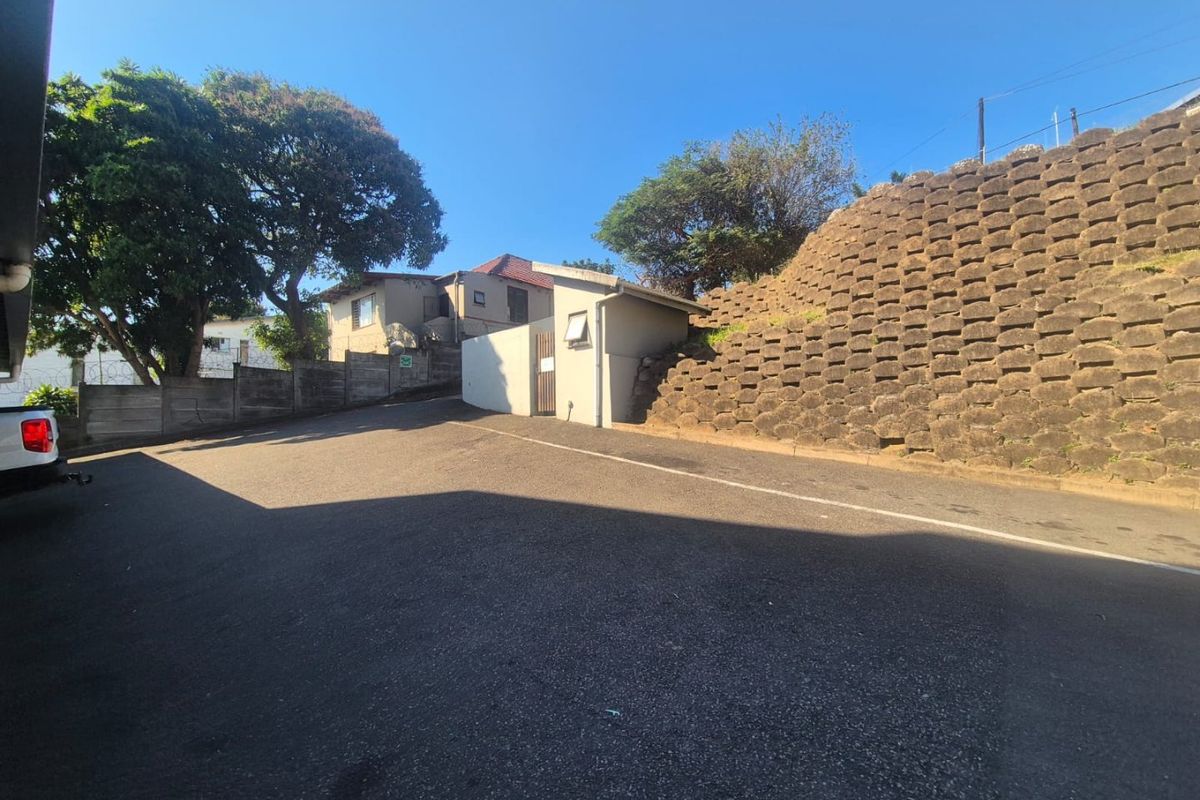 2 Bedroom apartment for rent in Bluff R7,500pm - Photo 2