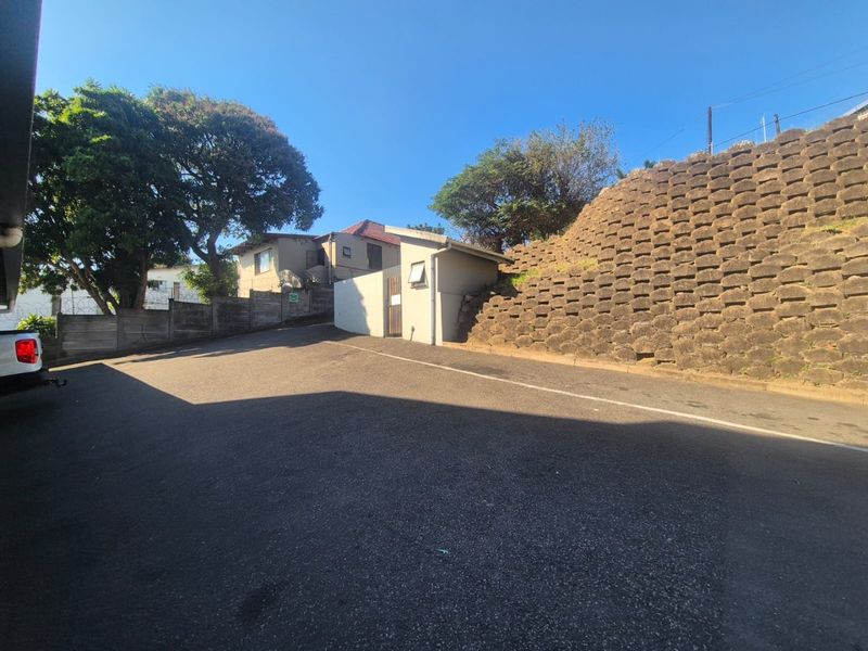 2 Bedroom apartment for rent in Bluff R7,500pm - Photo 2