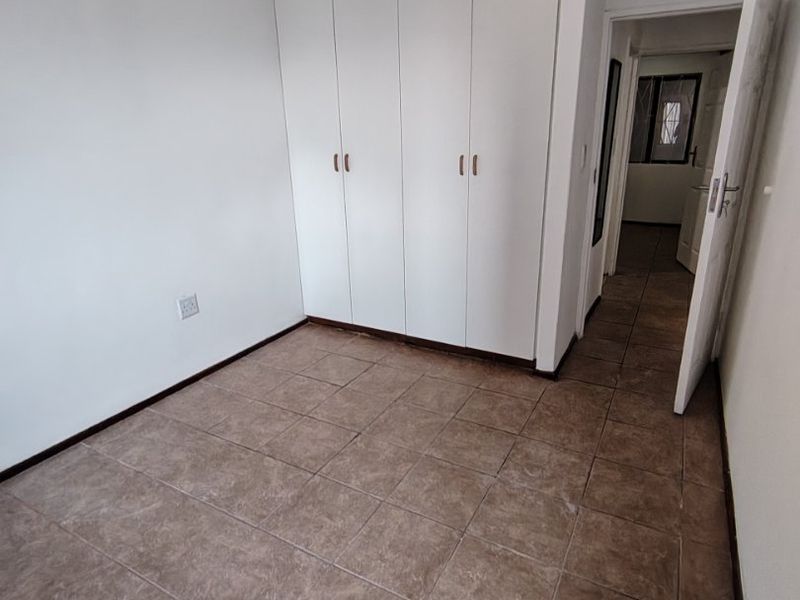 2 Bedroom apartment for rent in Bluff R7,500pm - Photo 6
