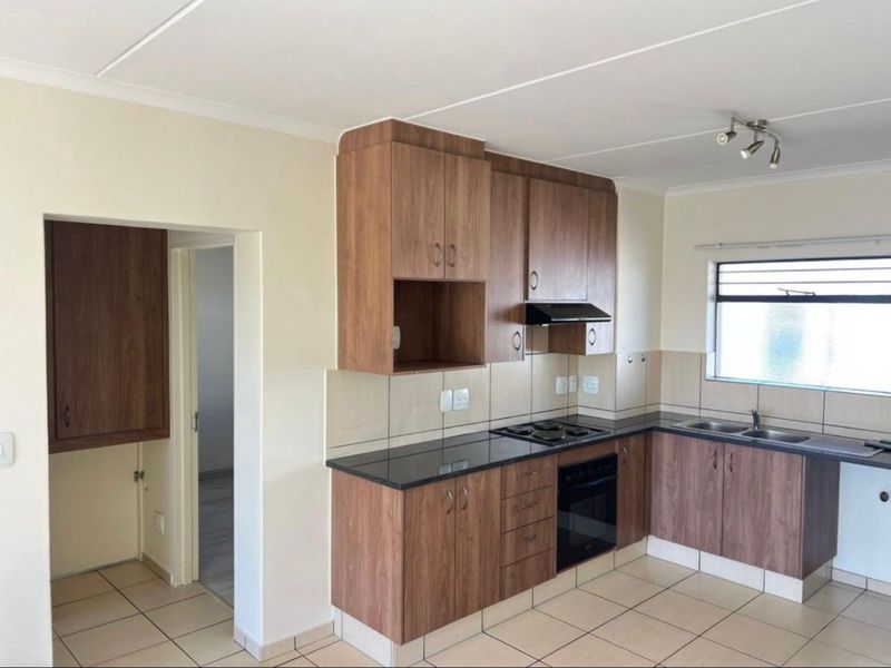 3 Bedroom Apartment forsale  in Barbeque Downs - Photo 2