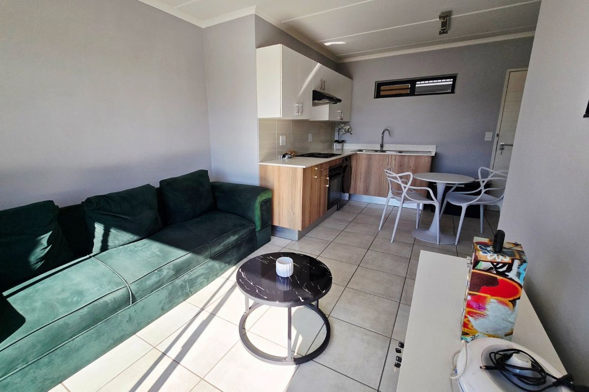 Modern 1 Bedroom Apartment for Rent in Green Park Lifestyle Estate Boksburg - Photo 4
