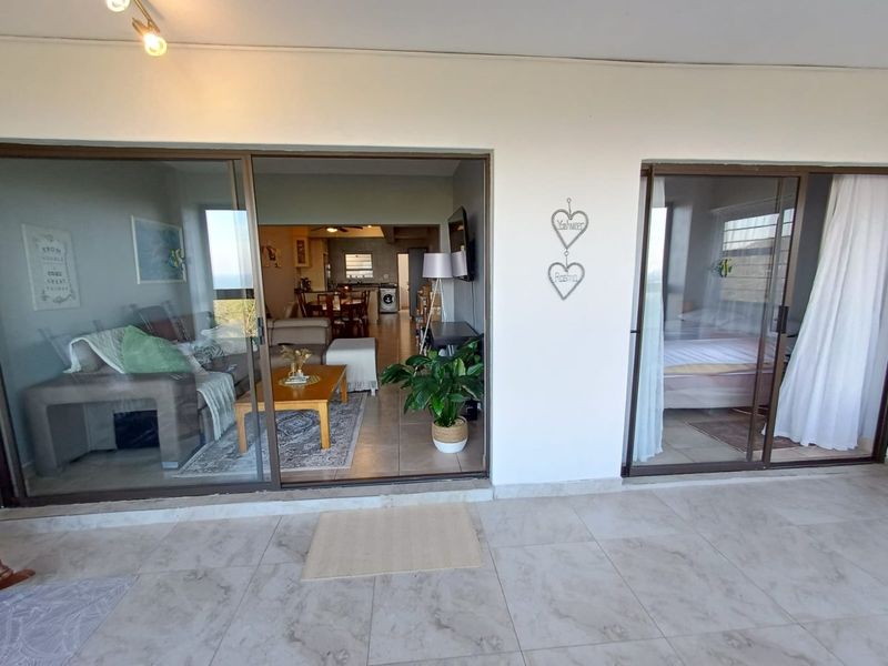 Expansive Sea views, 2 bath, 2 bed, pet friendly and not a cent to be spent! - Photo 10
