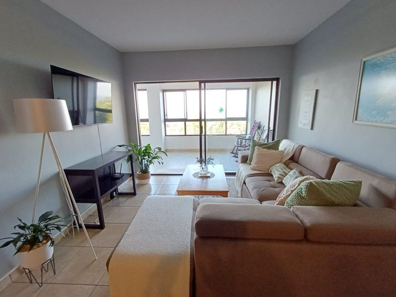 Expansive Sea views, 2 bath, 2 bed, pet friendly and not a cent to be spent! - Photo 9